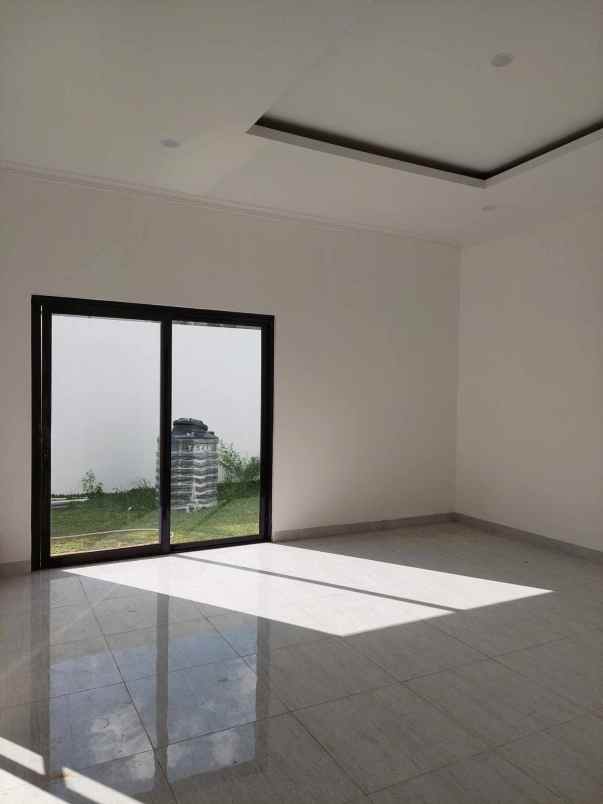 dijual rumah jalan soekarno hatta pekanbaru