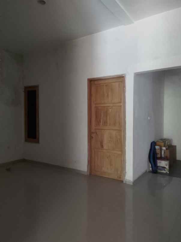 dijual rumah jalan taman pondok indah