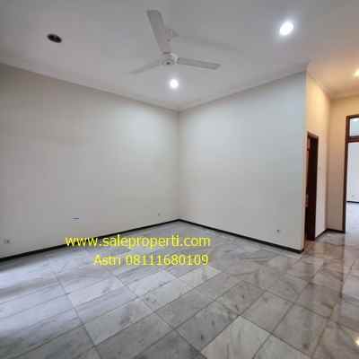 dijual rumah jalan teladan gandaria