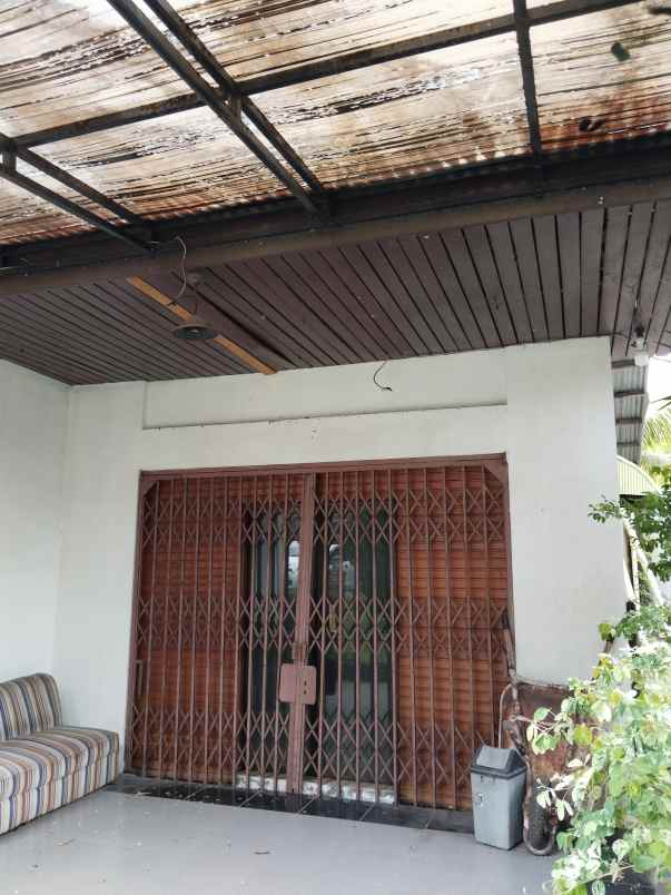 dijual rumah jalan tuanku tambusai