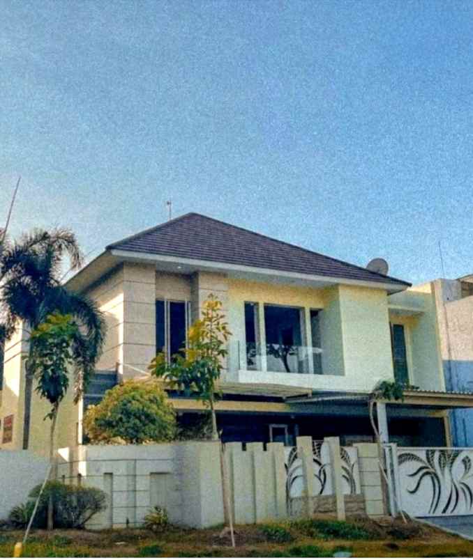 dijual rumah jalan woodland