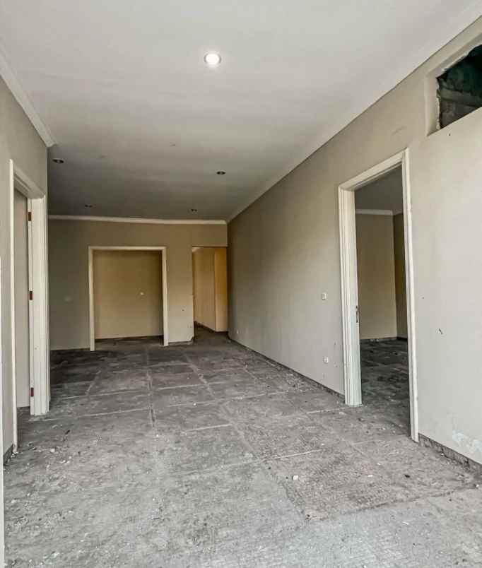 dijual rumah jalan woodland