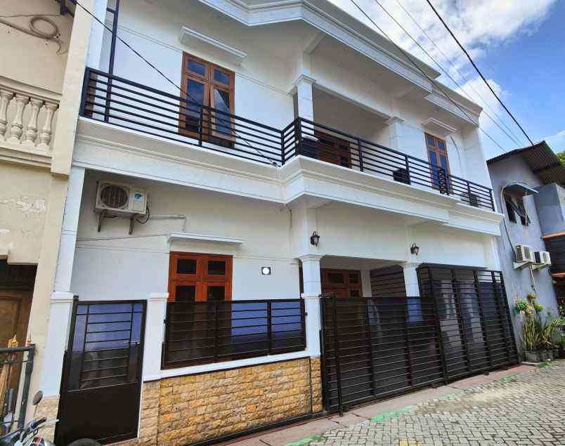 dijual rumah jambangan