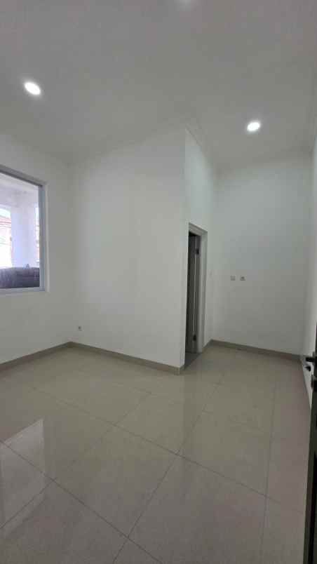 dijual rumah janur asri kelapa gading