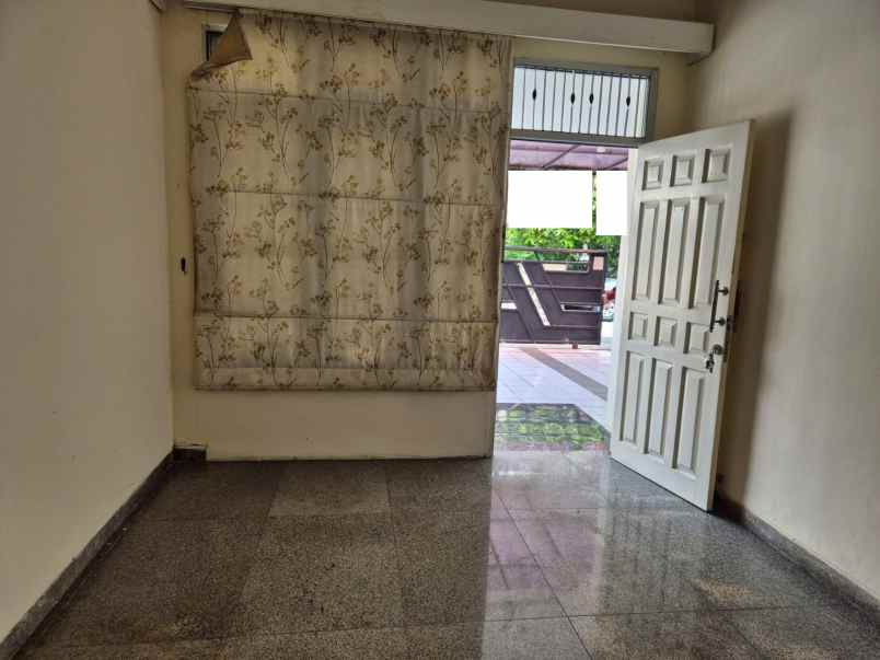 dijual rumah janur elok kelapa gading