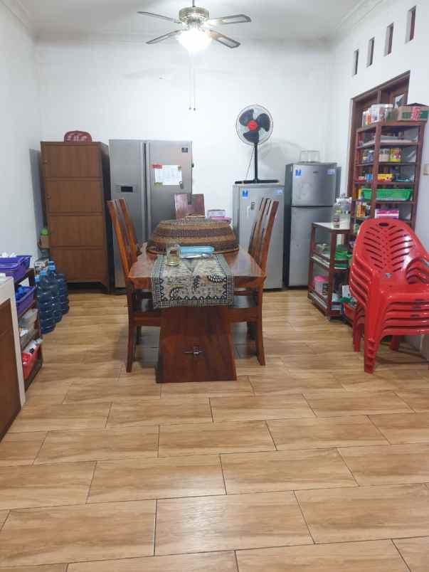 dijual rumah jati asih