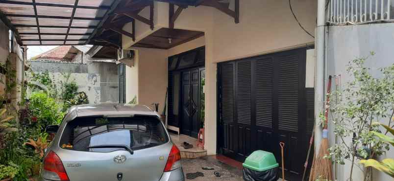dijual rumah jati padang pasar minggu