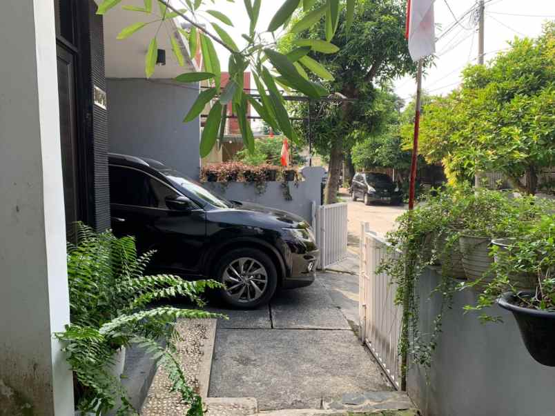 dijual rumah jatijajar estate