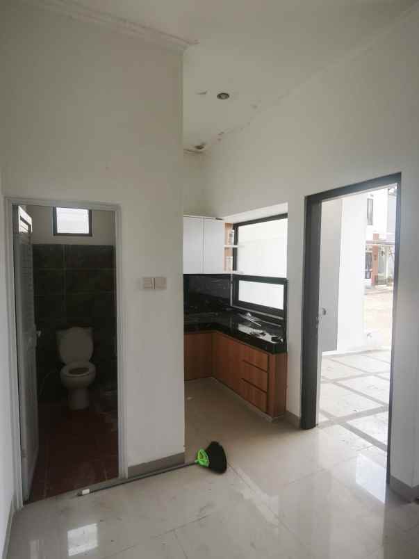 dijual rumah jatisari jatiasih bekasi