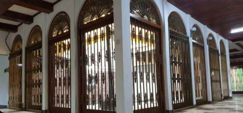 dijual rumah jemursari