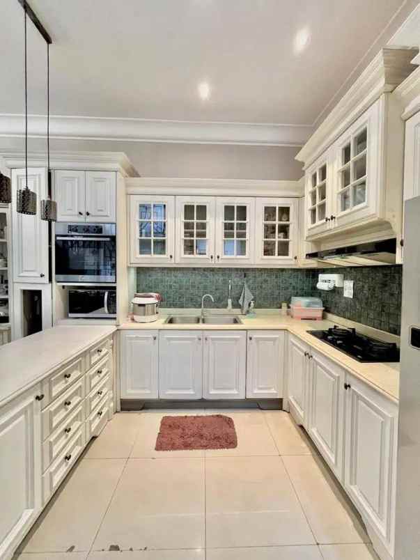 dijual rumah jemursari regency