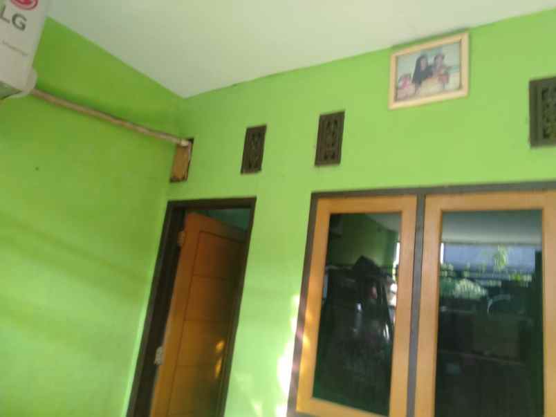 dijual rumah jl alamanda raya