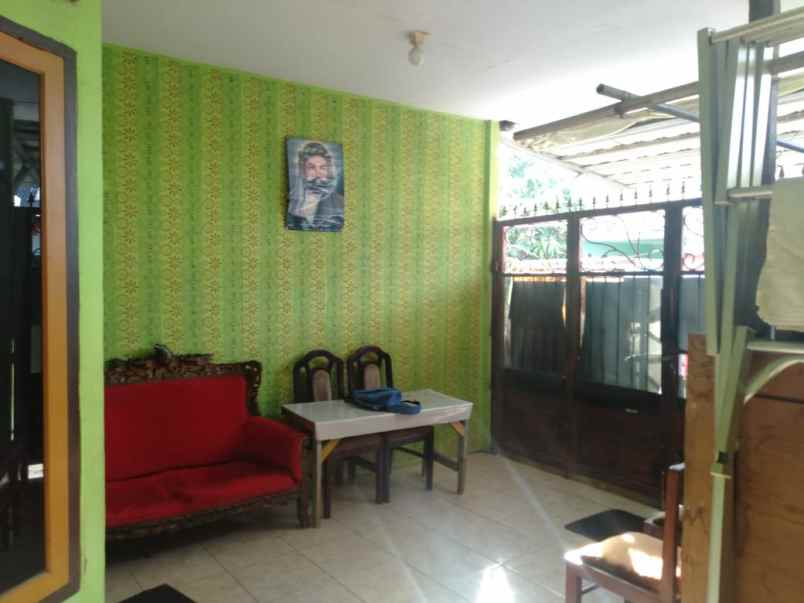 dijual rumah jl alamanda raya