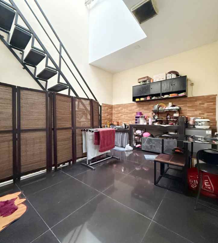 dijual rumah jl bangka 3 kemang kel