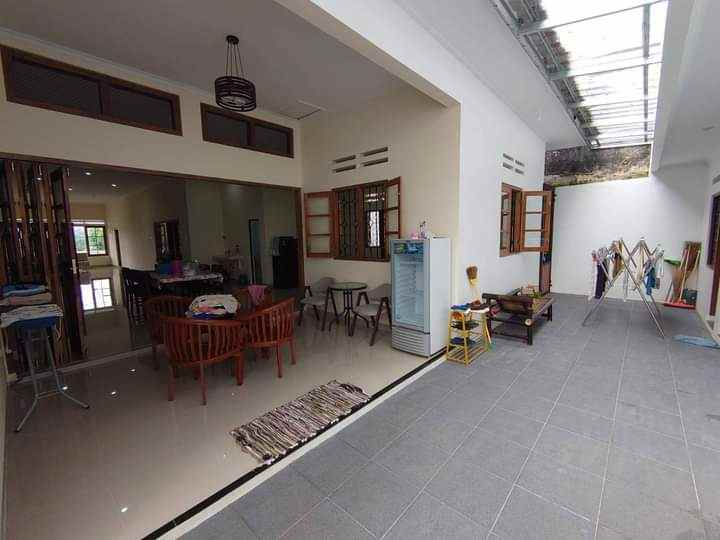 dijual rumah jl belitung baranangsiang