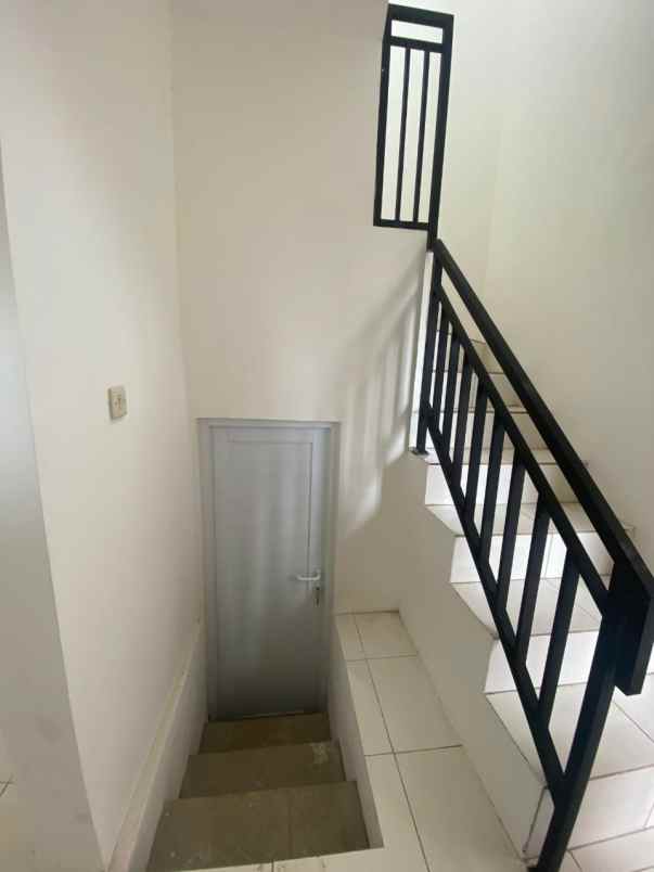 dijual rumah jl budi indah iii