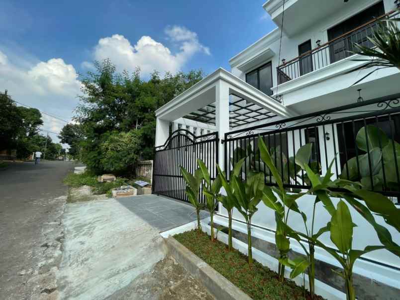 dijual rumah jl cinere raya cinere depok