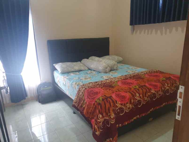 dijual rumah jl dewi sartika