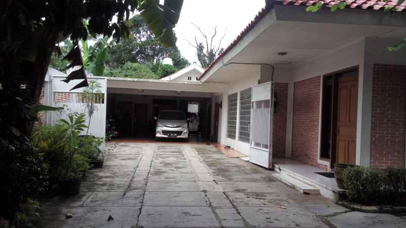 dijual rumah jl gaharu cipete selatan