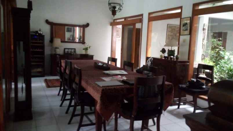 dijual rumah jl gaharu cipete selatan