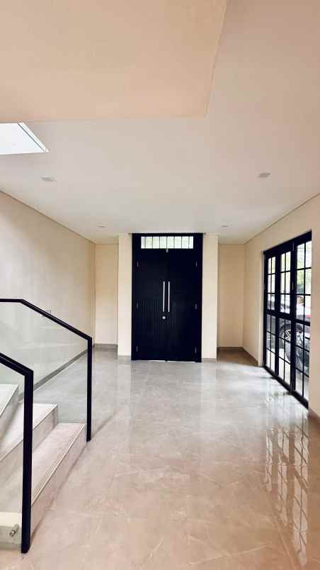 dijual rumah jl galur limo