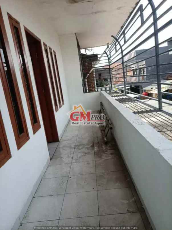 dijual rumah jl gumuruh