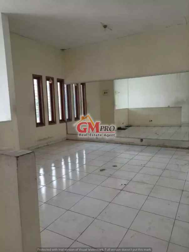 dijual rumah jl gumuruh