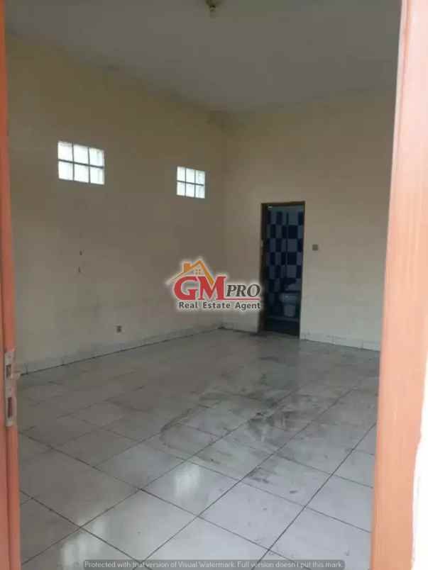 dijual rumah jl gumuruh