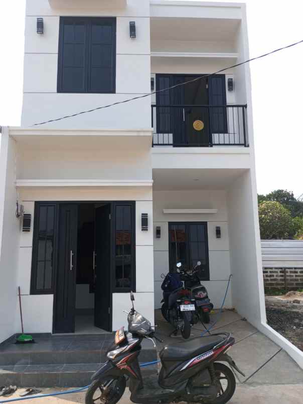 dijual rumah jl kalisari raya pasar