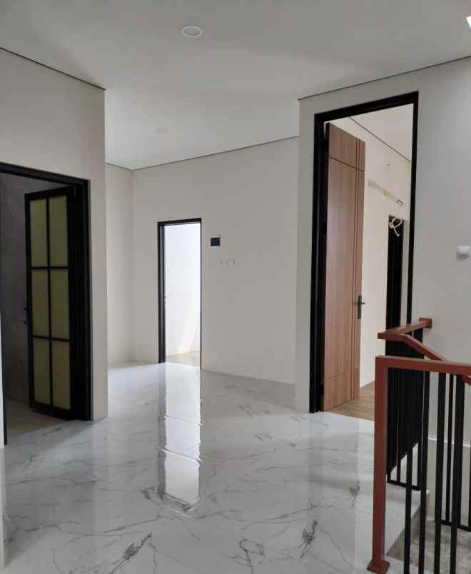 dijual rumah jl kaliurang km 13