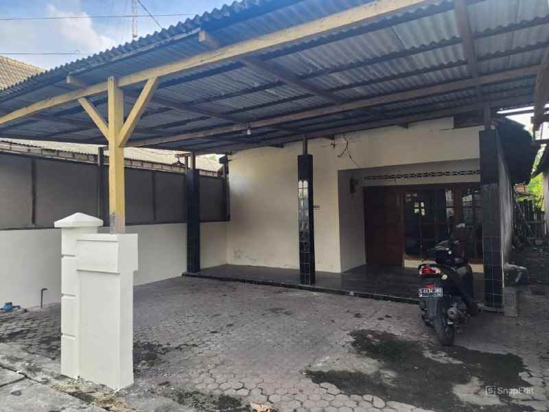 dijual rumah jl kapt darmo sugondo