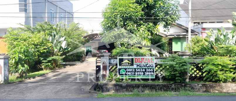 dijual rumah jl karna sosial