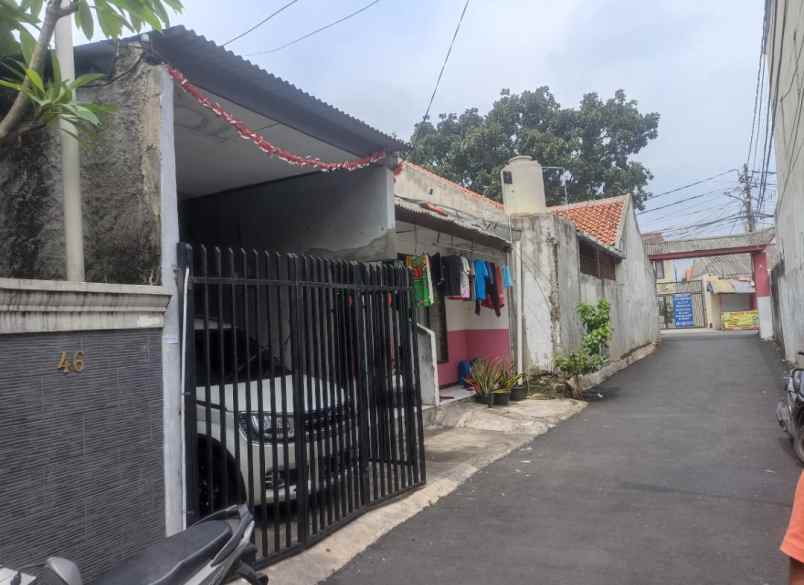 dijual rumah jl karya utama 2 srengseng