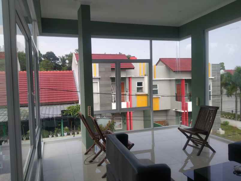 dijual rumah jl kolonel masturi