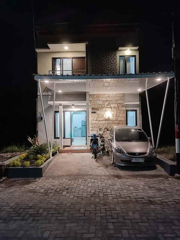 dijual rumah jl mangunkarso no 48 toyoresmi