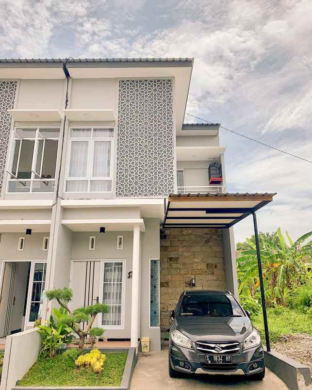 dijual rumah jl mangunkarso no 48 toyoresmi