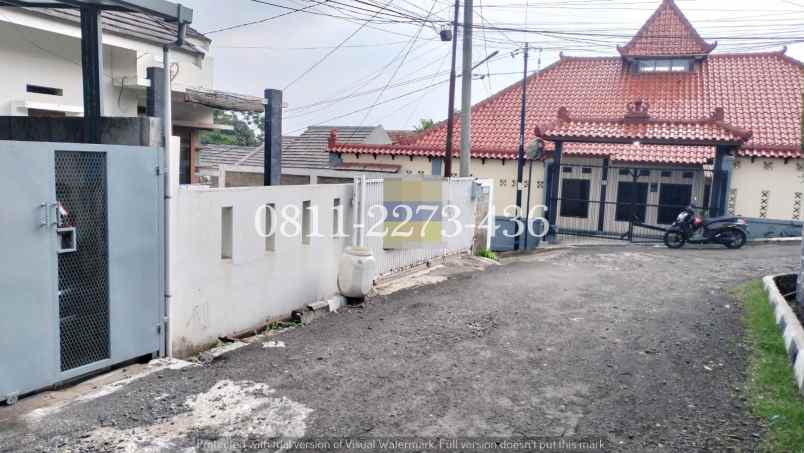 dijual rumah jl mekarwangi