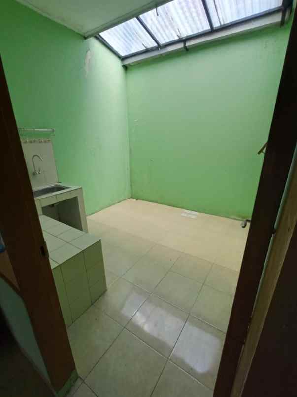 dijual rumah jl padaasih cipageran