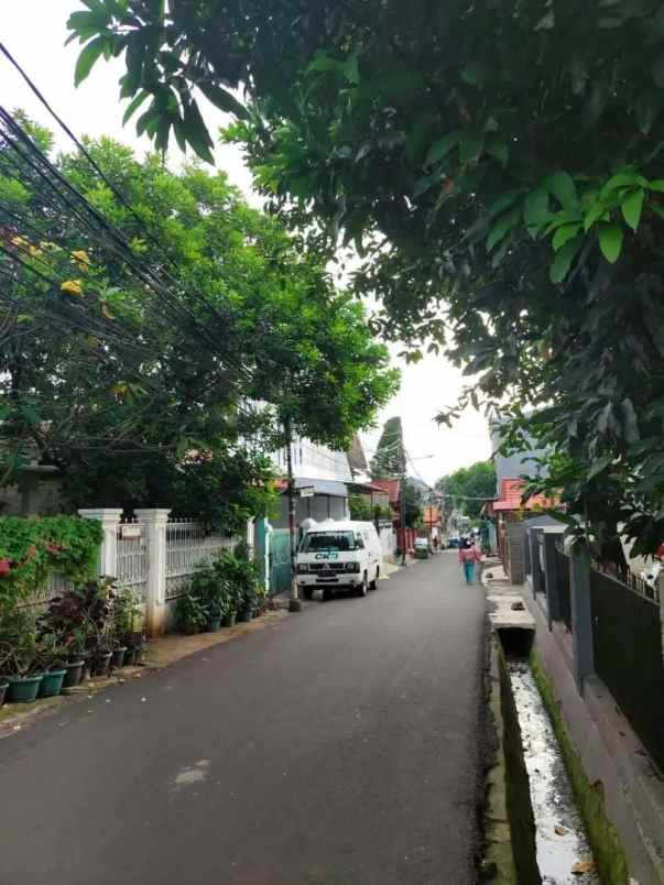 dijual rumah jl pasar minggu pancoran