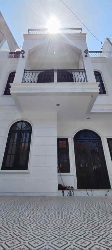 dijual rumah jl pasir salam buah batu