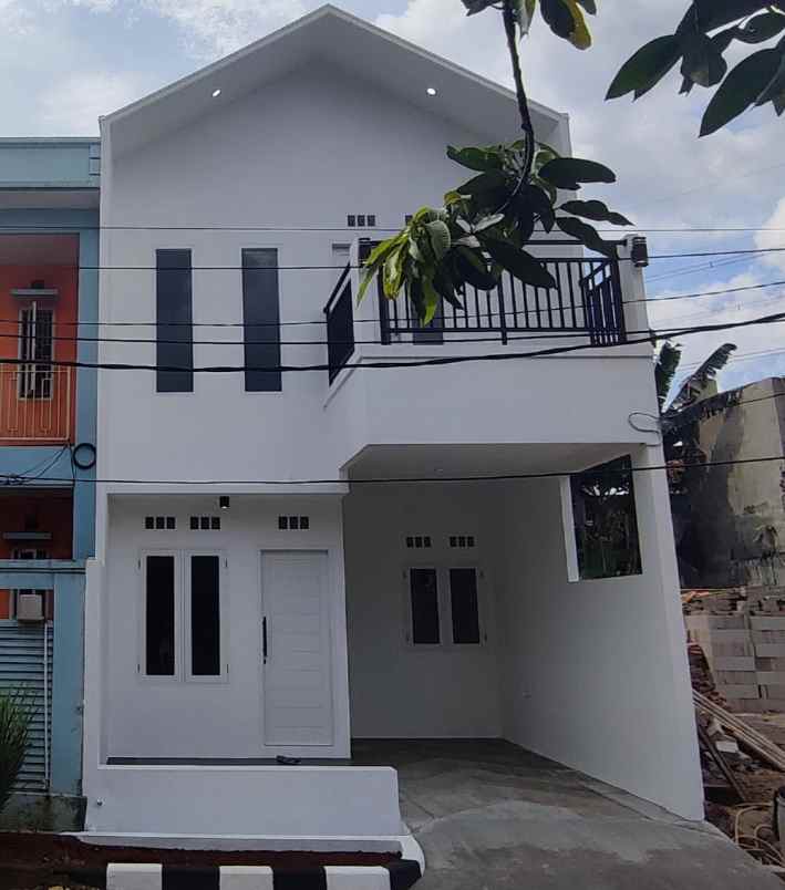 dijual rumah jl perkusi