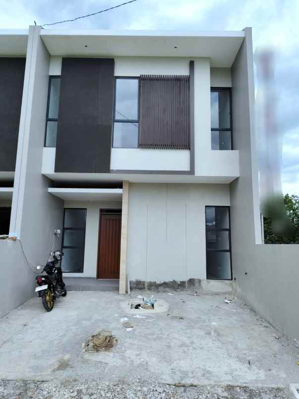 dijual rumah jl perum batununggal indah