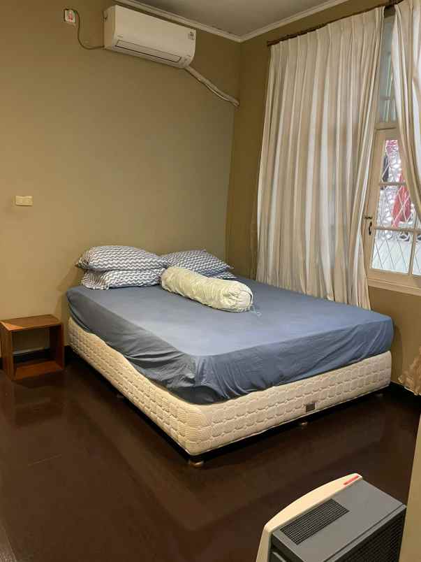 dijual rumah jl pinang