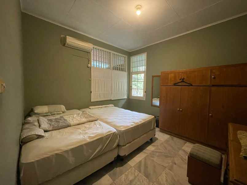 dijual rumah jl pinang