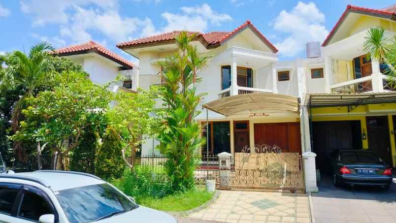 dijual rumah jl pondok dharmahusada