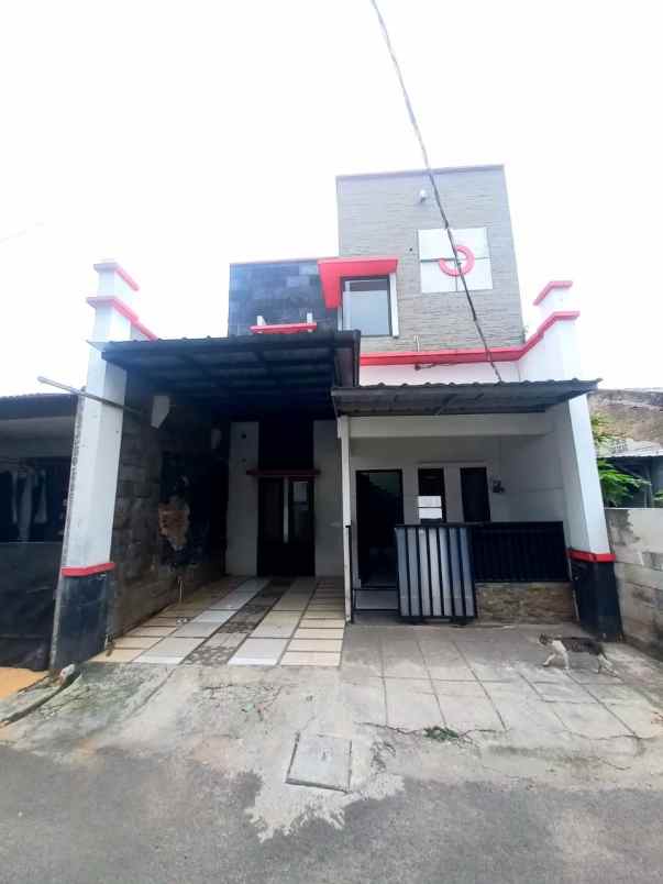 dijual rumah jl pondok kelapa duren