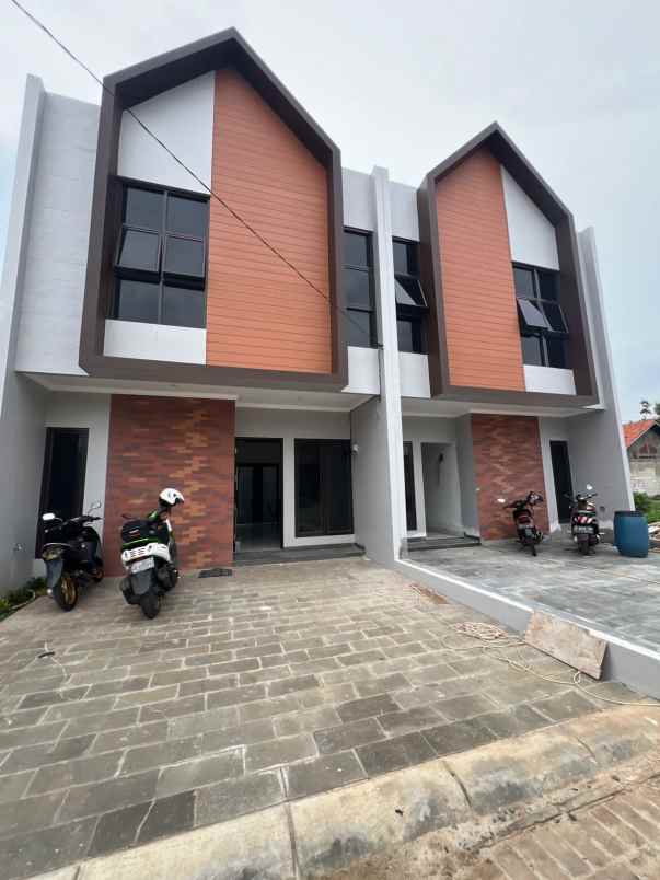 dijual rumah jl pondok kelapa raya