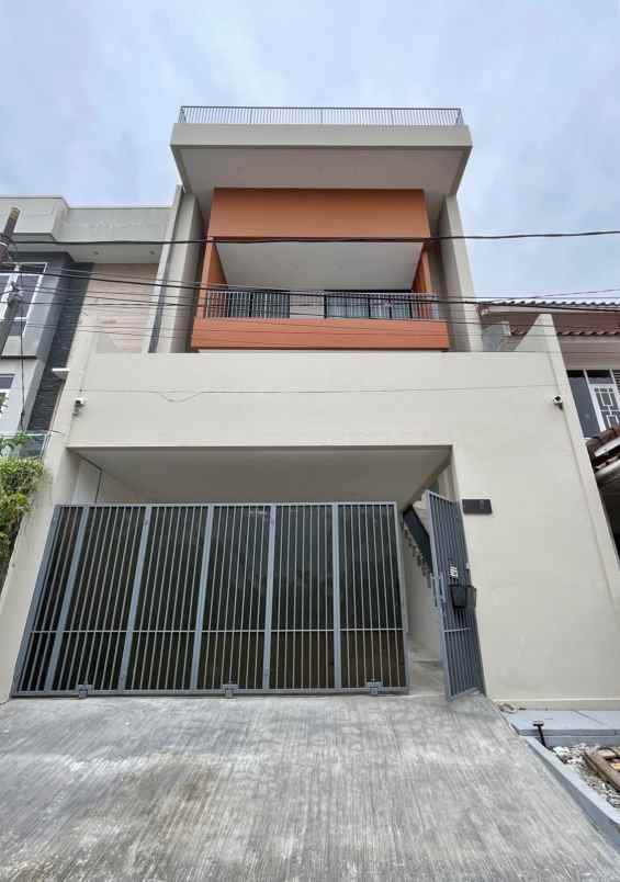 dijual rumah jl pulomas pulogadung