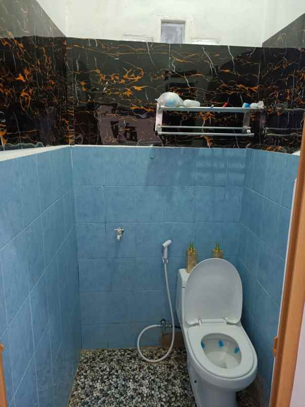 dijual rumah jl purwodadi