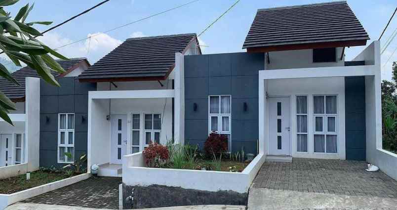 dijual rumah jl raya cigorowong jl